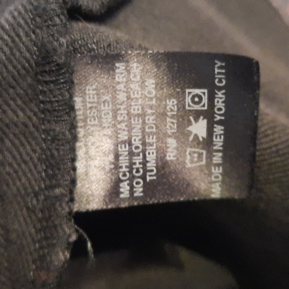 Loup spring weight jacket size Large in black. - Picture 5 of 6